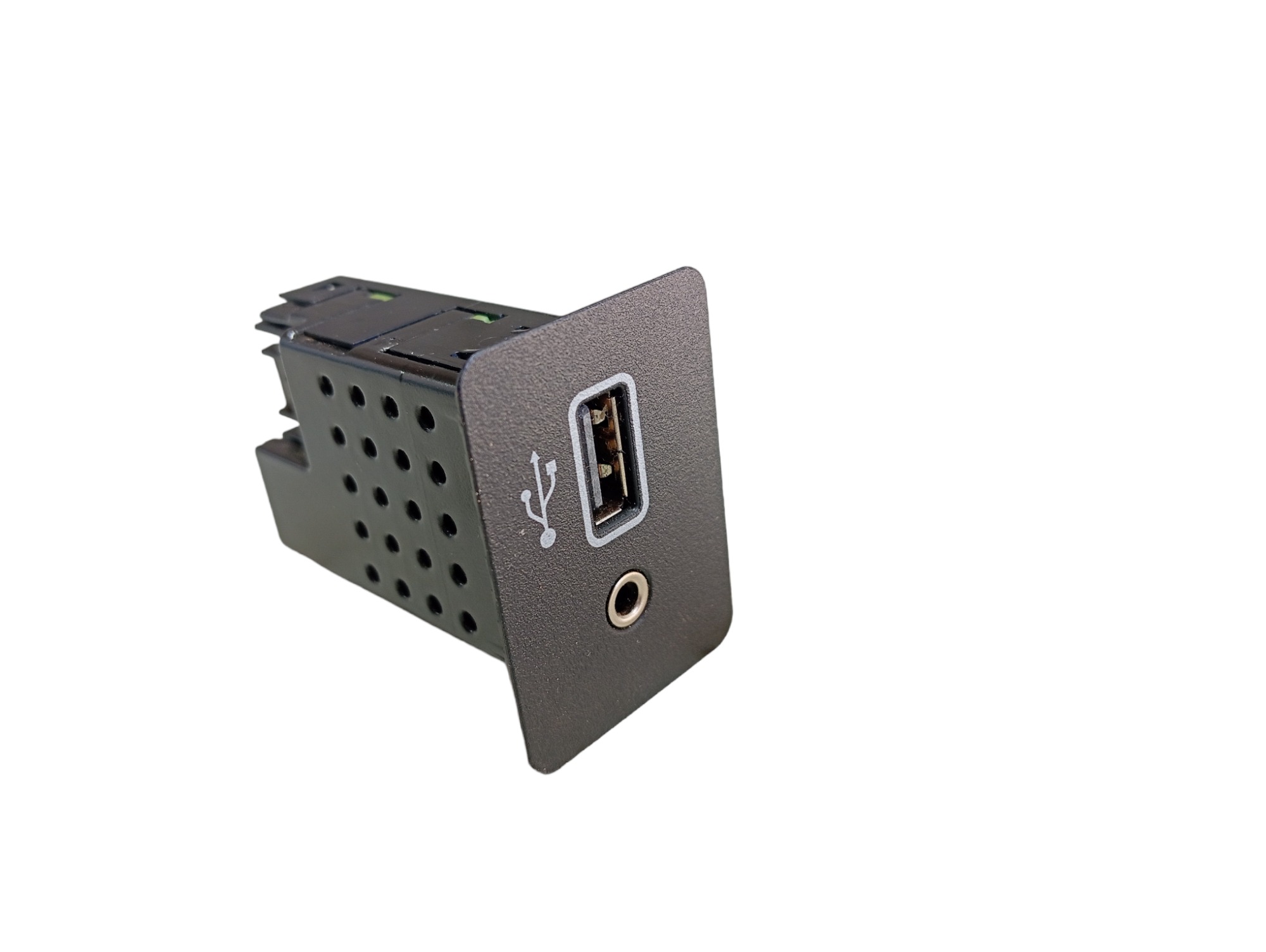 Entrada Usb Nissan Leaf 2022 V589 6