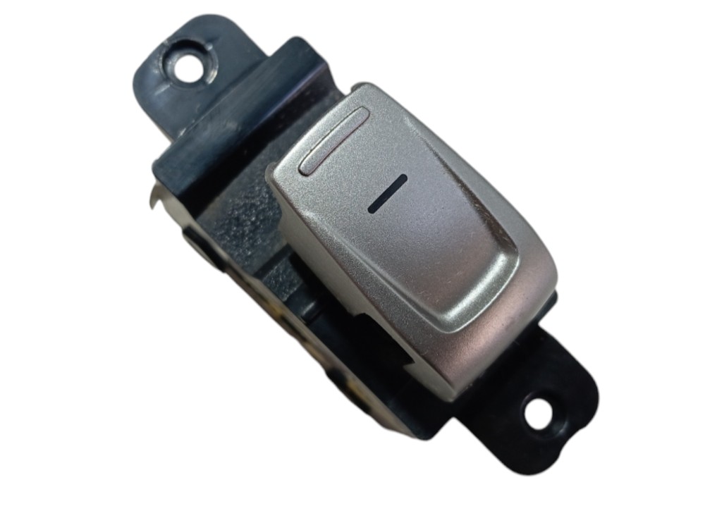 Botão Vidro Porta Tras Direita Ssangyong Xlv Dlx 2018 V612 4