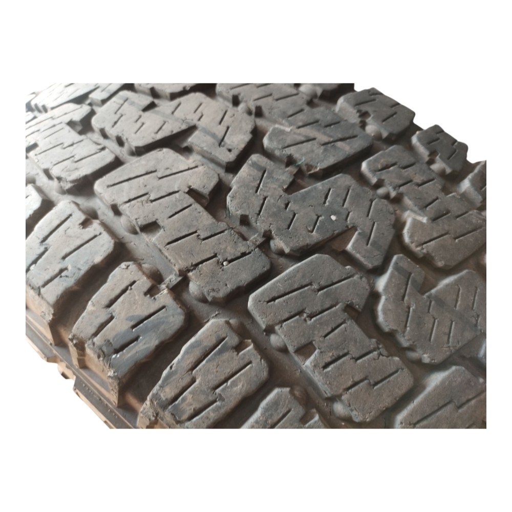 Pneu Scorpion Pirelli 235/65R17 Dot In9 d4309p V659 9