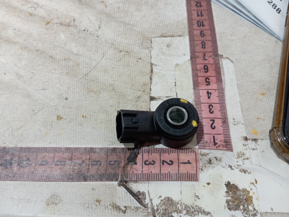 Sensor detonação Fiat Mobi 2021 a 2025 V654 8