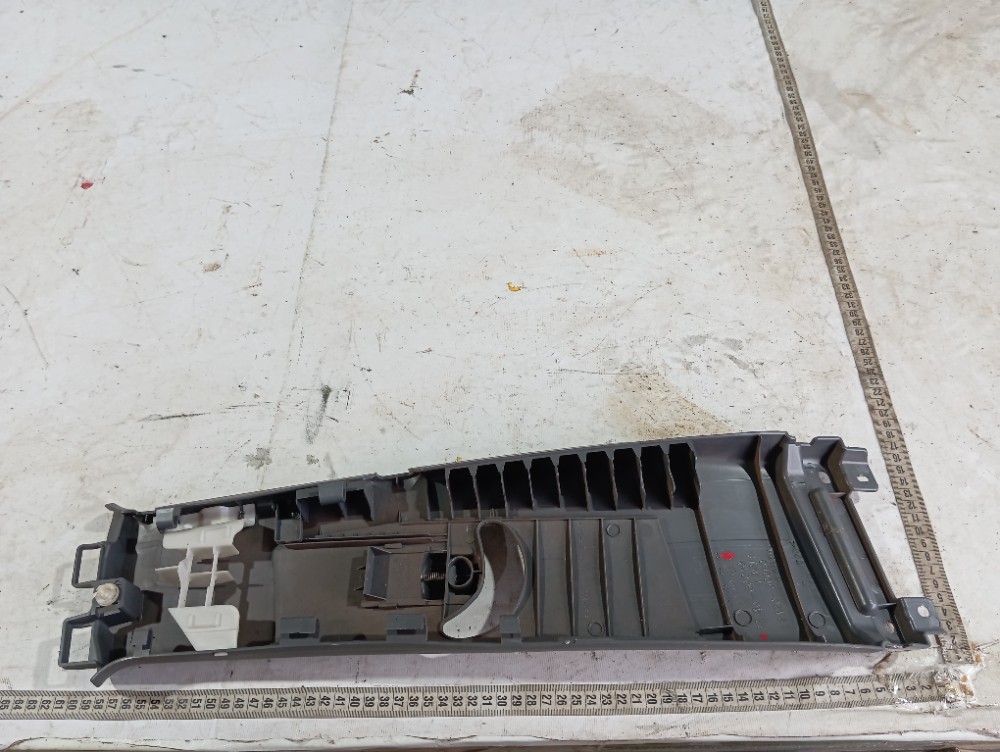 Acabamento Superior Coluna Esquerda Cruiser Prado 2005 V620 7
