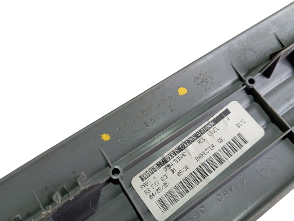 Soleira Dianteira Esquerda Chrysler Grand Caravan 2005 V368 6