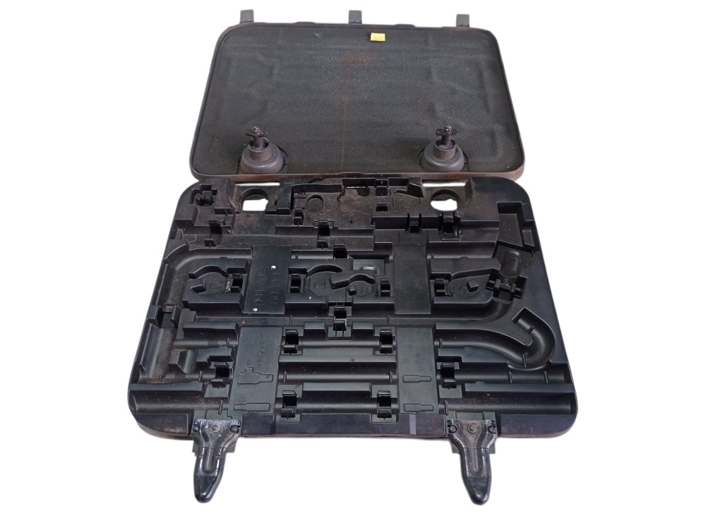 Caixa Ferramentas Estepe Toyota Prado 3.0 2005 V620 2
