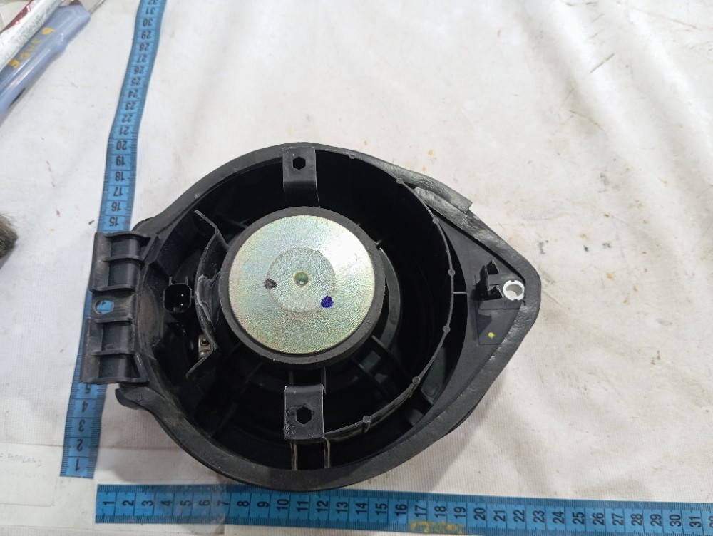 Alto Falante Porta Dianteira Esque Gm Tracker 2020 25 V627 6