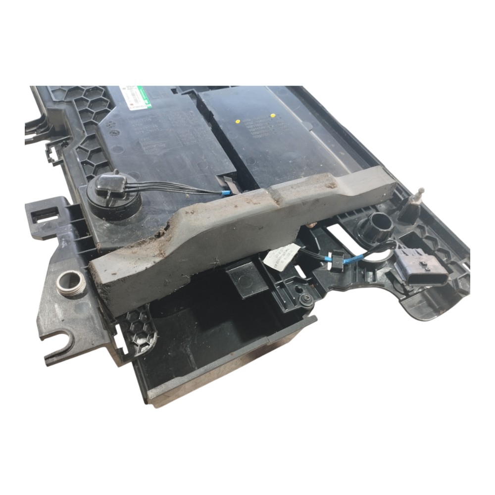 Lanterna Esquerda Land Rover Defender 2022 V645 2
