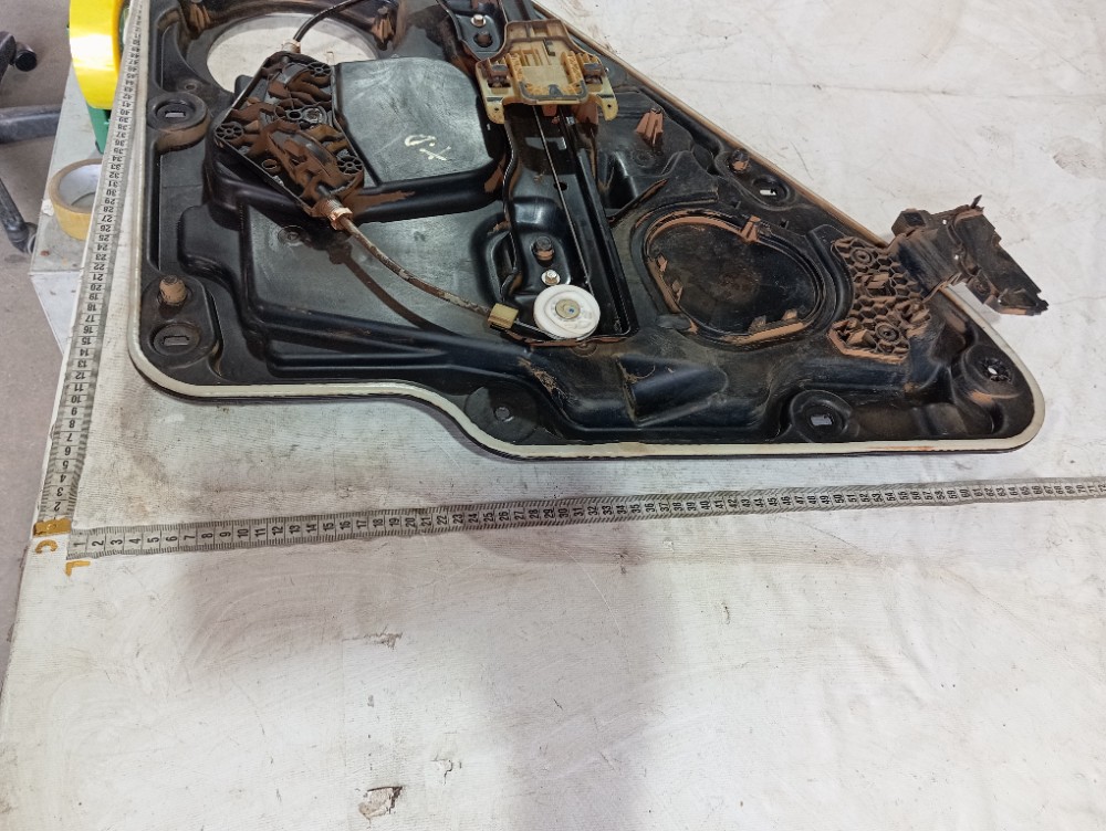 Suporte Vidro Porta Tras Direita Jeep Grand Cherokee 14 V607 9