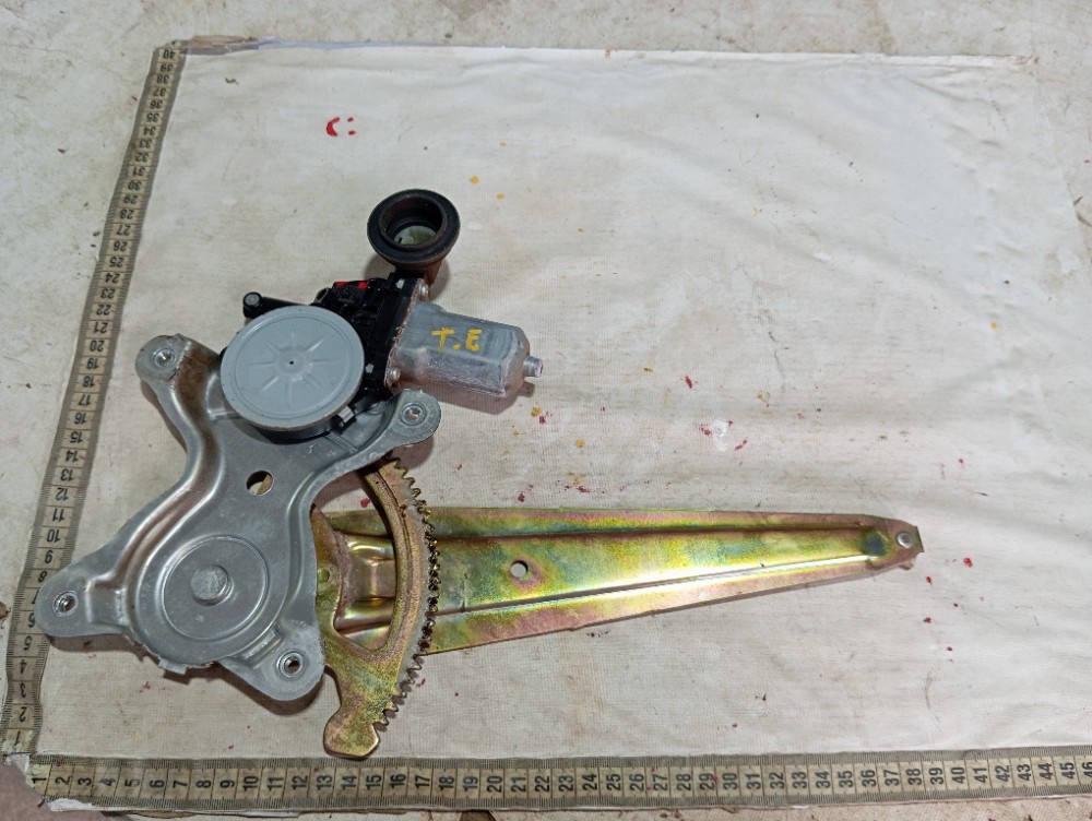 Máquina Vidro Porta Tras Esquerda Land Cruiser Prado 05 V620 7