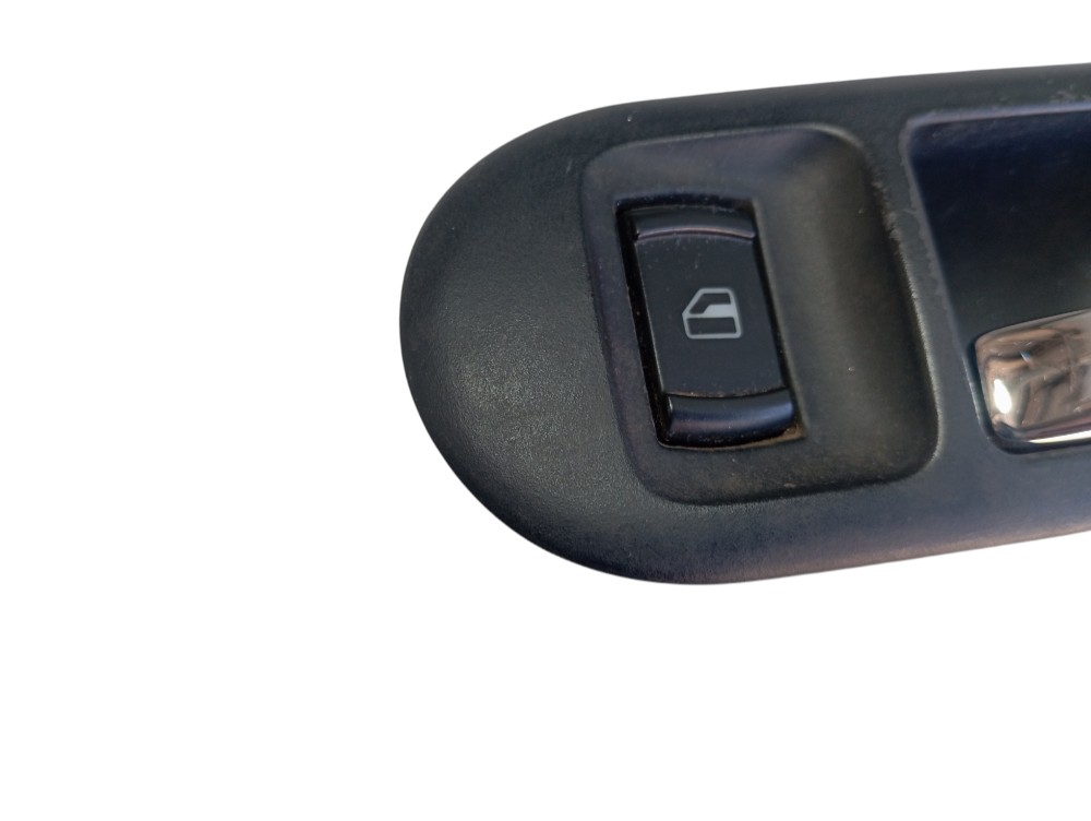 Maçaneta Interna Dianteira Direita Vw Passat 2001 V300 4