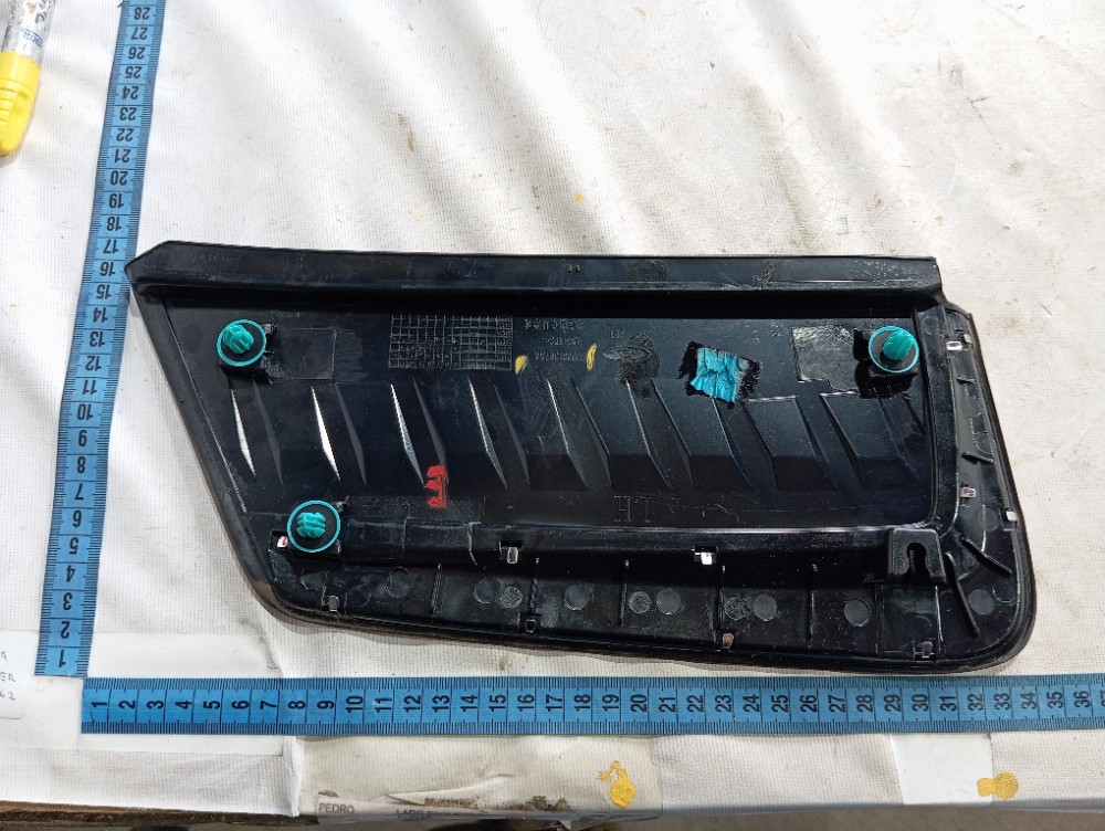 Moldura Traseira Esquerda Chery Tiggo 5xsport 2024 V621 10