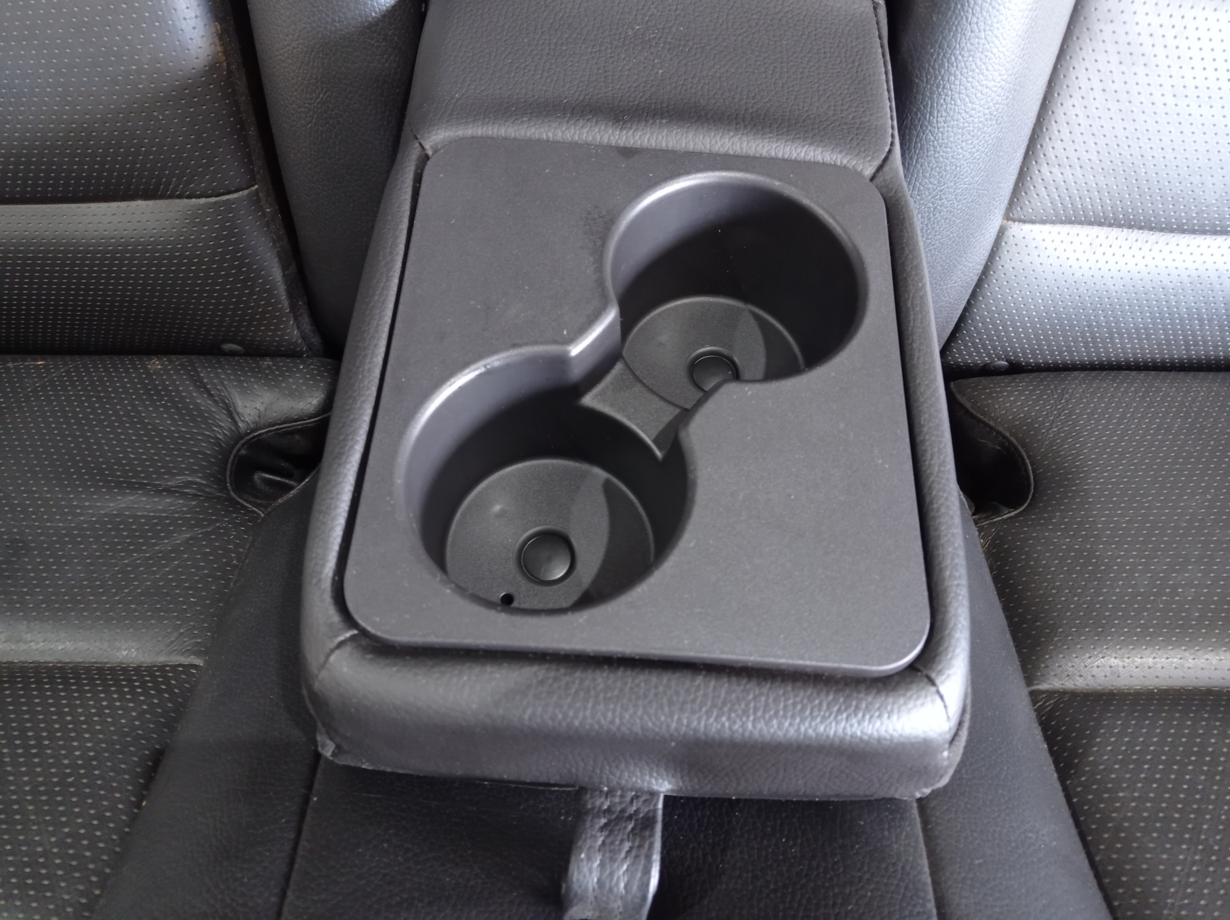 Encosto Banco Traseiro De Couro Ford Fusion 2007 V560 7