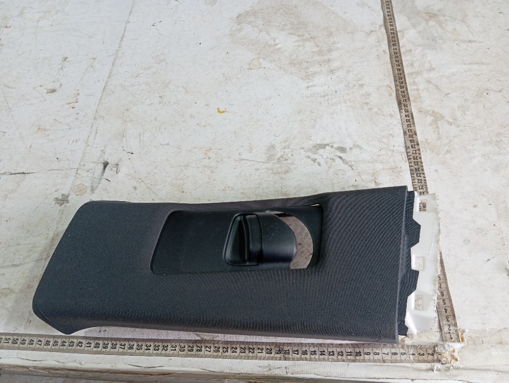 Acabamento Coluna Esquerda Lexus Rx500hf 2023 V619 9