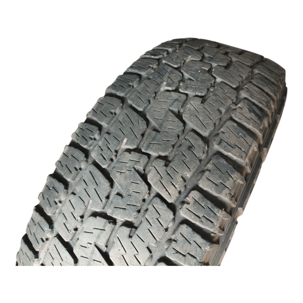 Pneu Scorpion Pirelli 235/65R17 Dot In9 d4309p V659 2