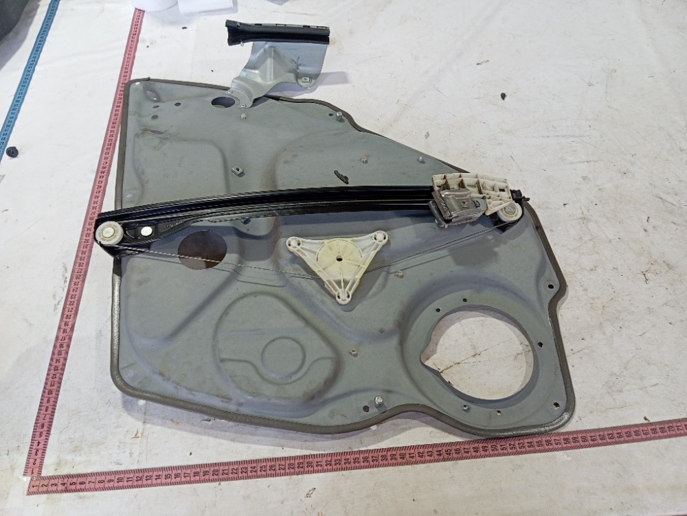 Máquina Vidro Porta Tras Esquerda Mercedes B180 2010 V630 10