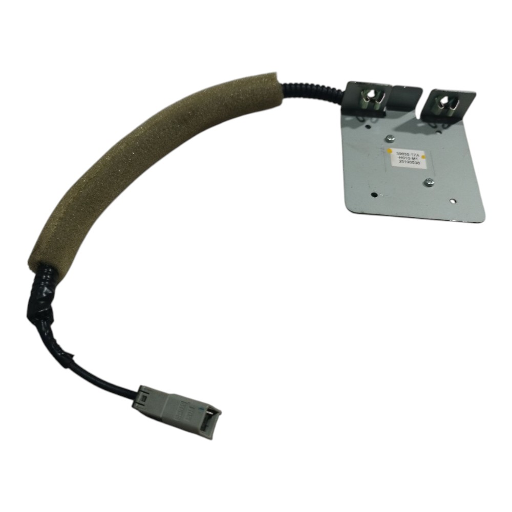 Módulo Sensor Antena Gps Honda Hrv 2017 A 2020 V660 2