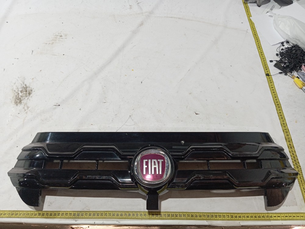 Grade Superior Fiat Mobi Way On 1.0 2017 V438 10