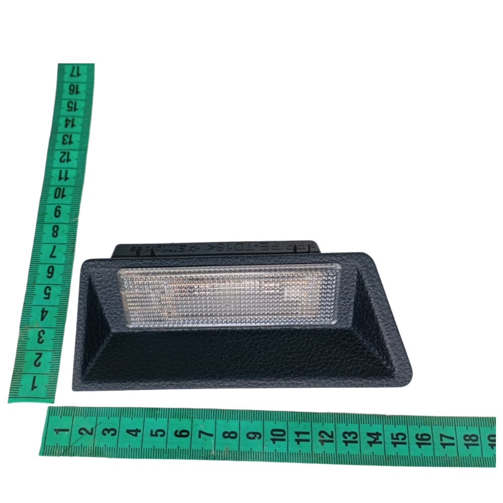 Luz Cortesia Porta Mala Vw Golf Highline 2014 1.4 V626 10
