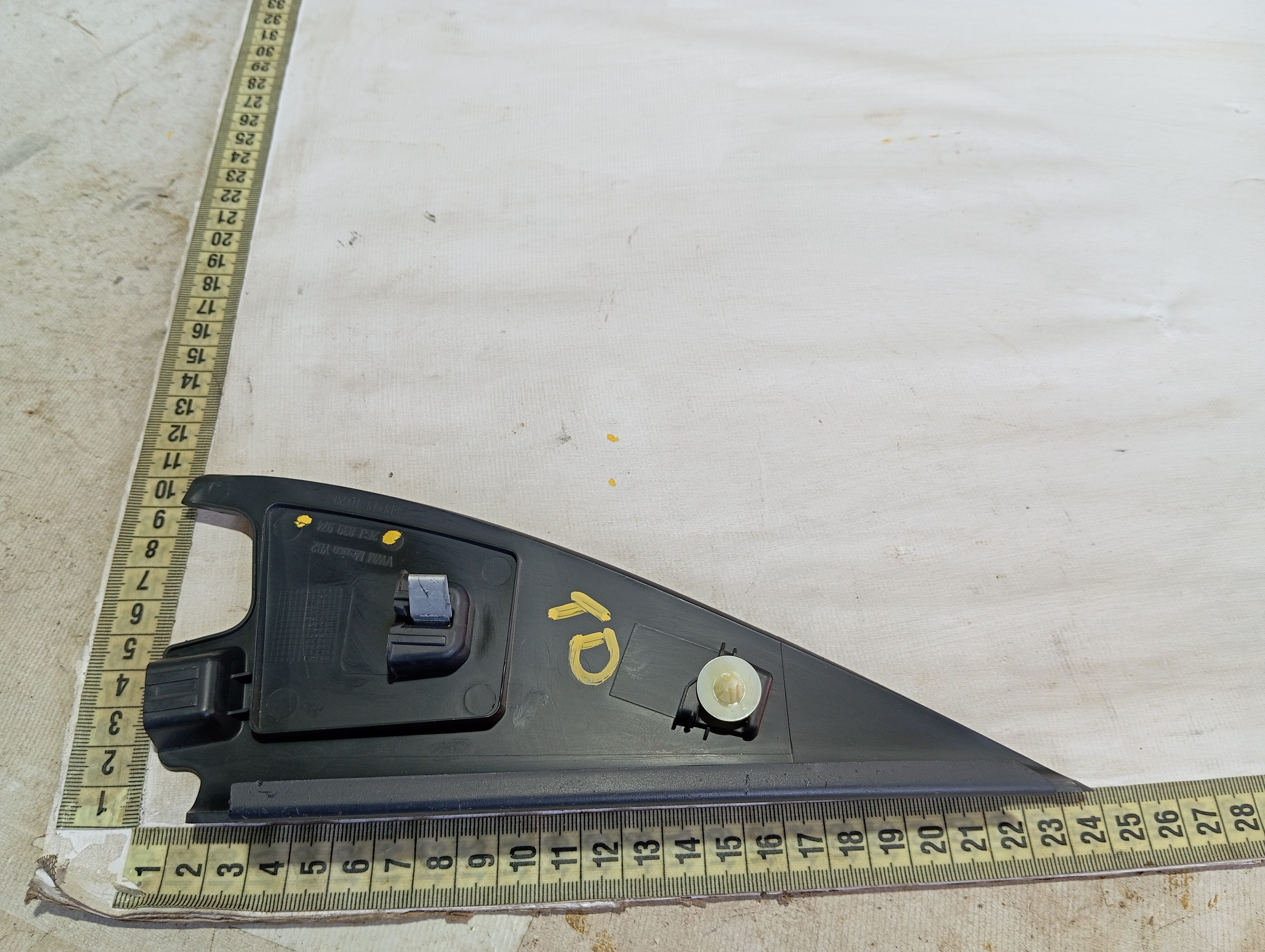 Acabamento Porta Trase Direita Vw Taos Highline 2022 25 V601 7