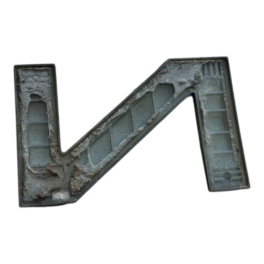Emblema N Land Rover Defender 2022 V645 2
