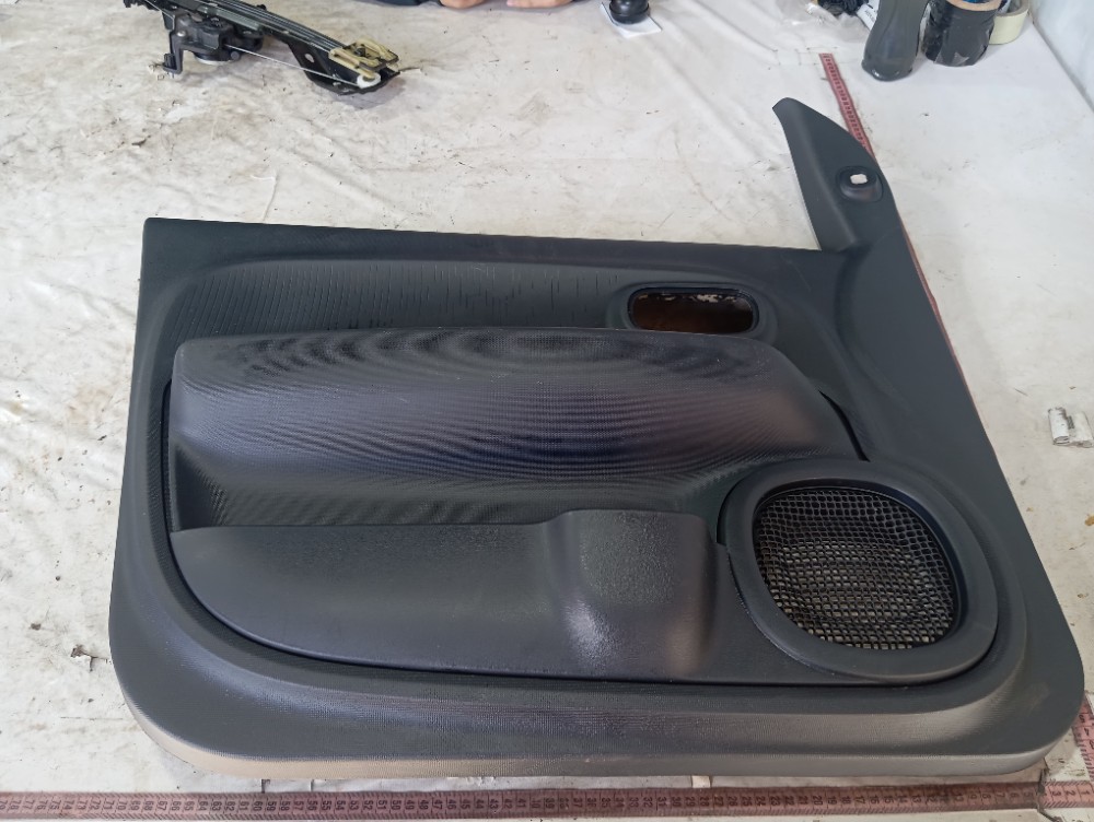 Forro Porta Dianteira Esquerda Fiat Mobi 2024 V654 8