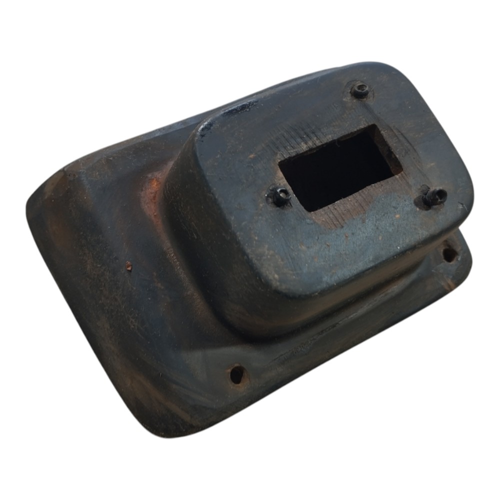 Suporte Lanterna Traseira Esquerda Troller T4 2011 V650 10