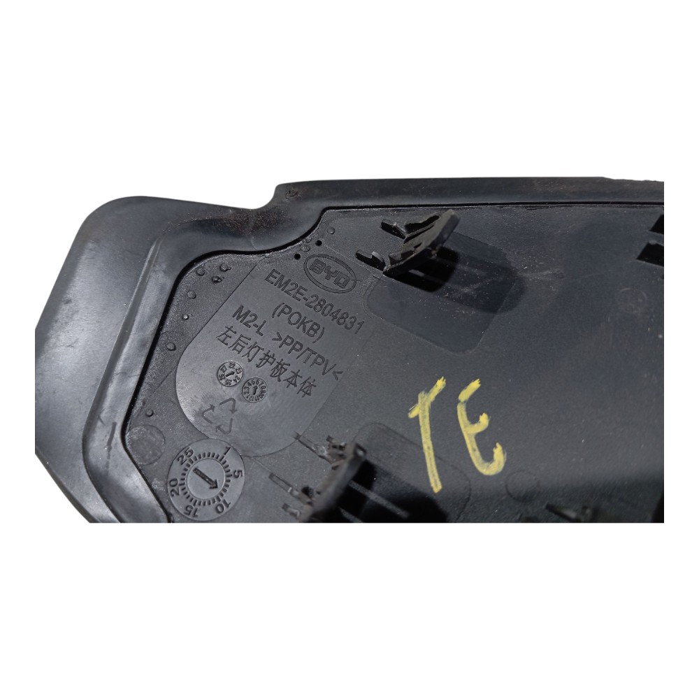 Moldura Esquerda Parachoque Tras Byd Dolphin Gs 2024 25 V666 5