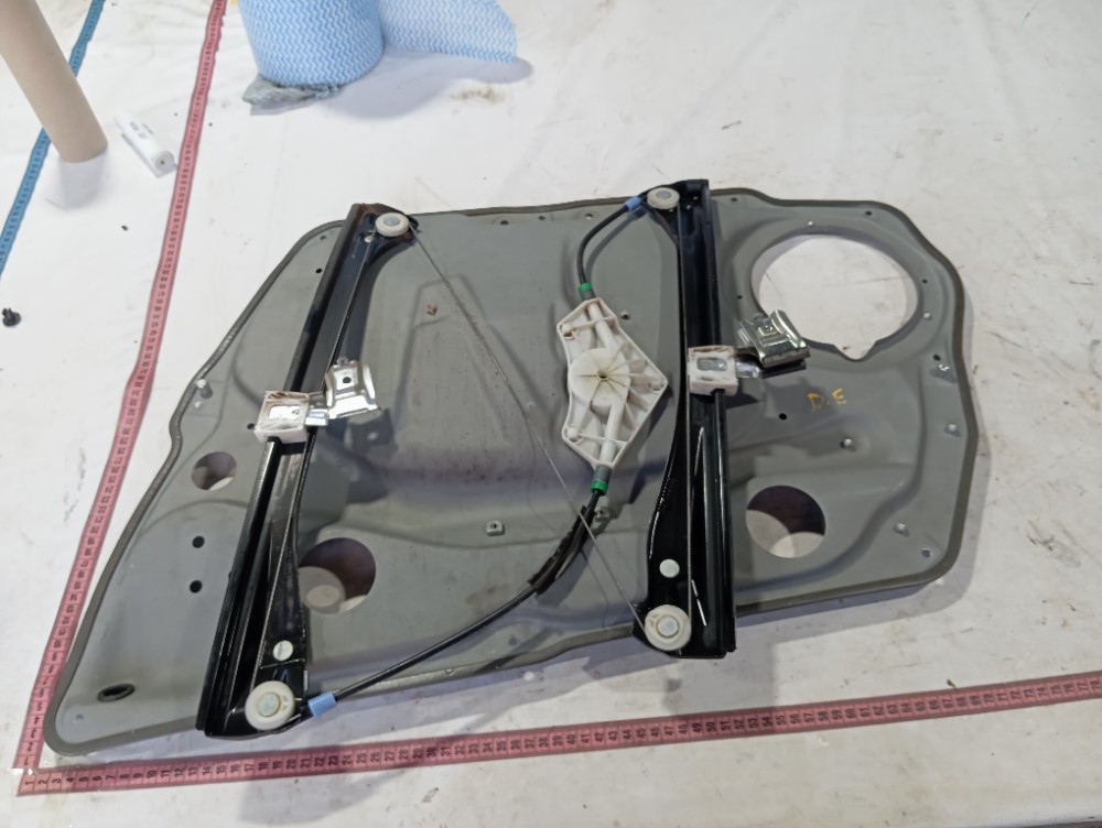 Máquina Vidro Porta Diant Esquerda Mercedes B180 2010 V630 8