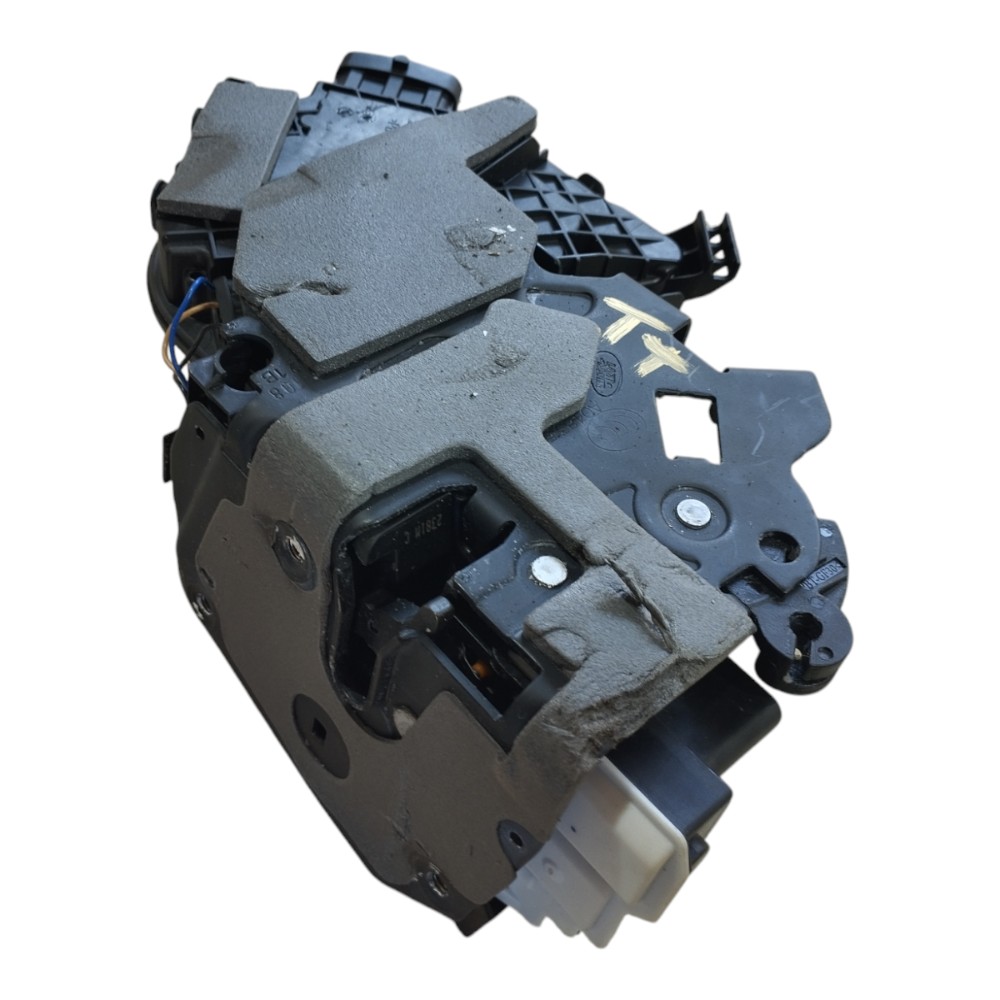 Fechadura Tampa Traseira Land Rover Defender 2021 2022 V645 3