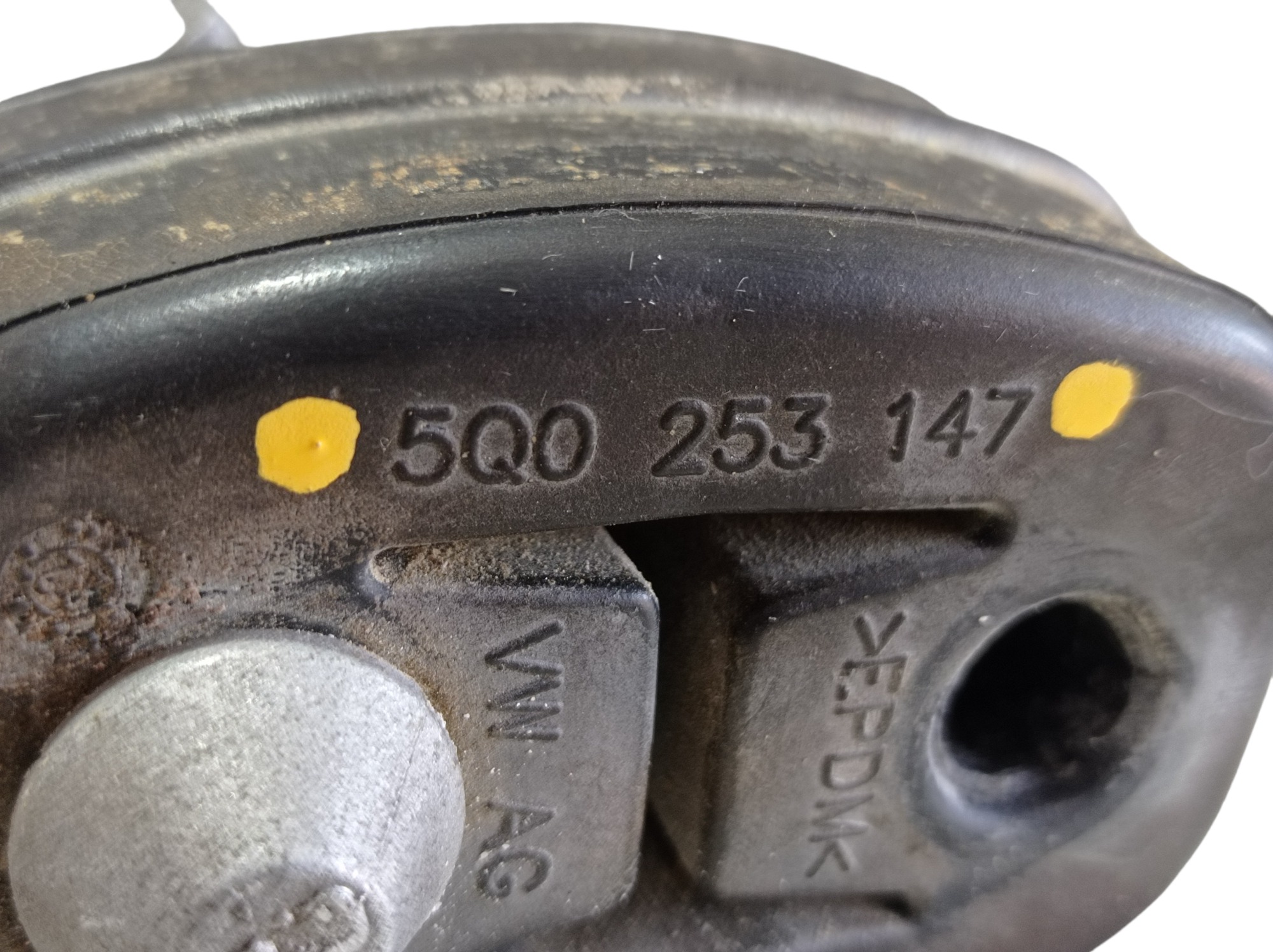 Coxim Suporte Escape Traseiro Direito Vw Taos 22 2024 V601 5