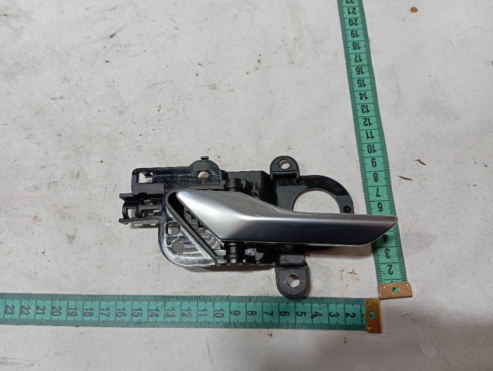 Maçaneta Int Porta Traseira Esquerda Discovery Sport 20 V680 Traseira 7