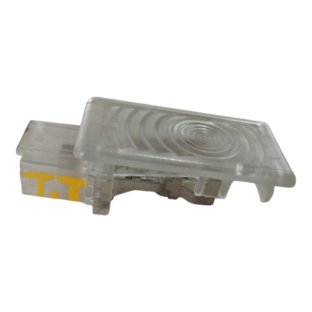 Luz Cortesia Porta Mala Gm Tracker 2020 2025 V627 2