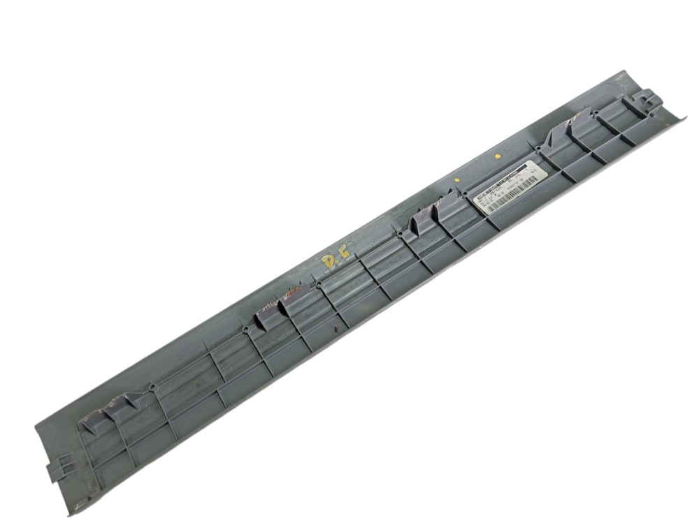 Soleira Dianteira Esquerda Chrysler Grand Caravan 2005 V368 2
