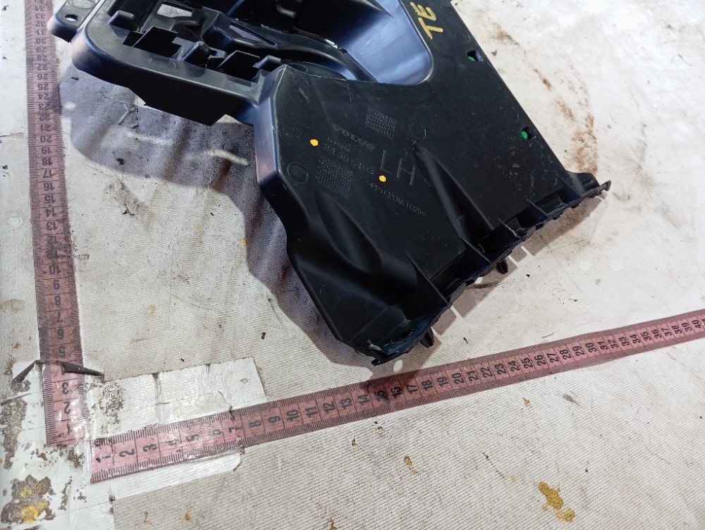 Guia Esquerdo Parachoque Traseiro Volvo V40 T3 2013 19 V652 7