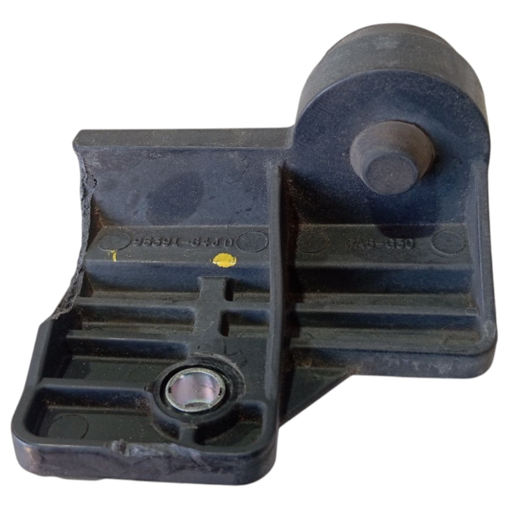 Suporte Direito Condensador Suzuki Grand Vitara 2012 15 V643 6