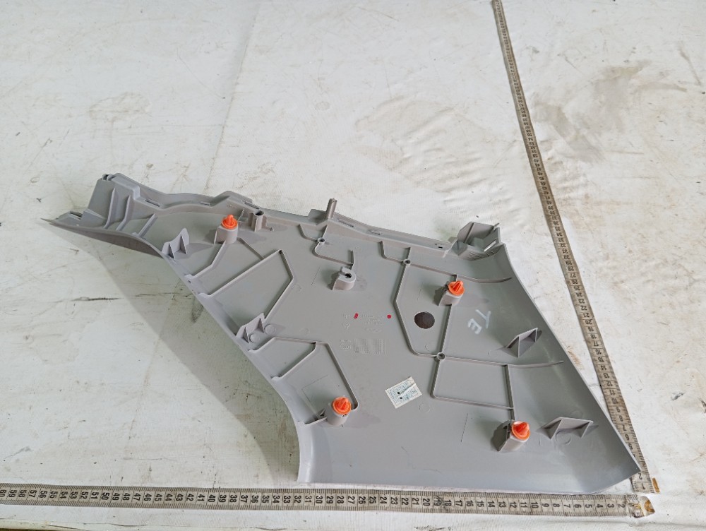 Acabamento Esquerdo Coluna Traseira Chery Tiggo 2 2020 V613 7