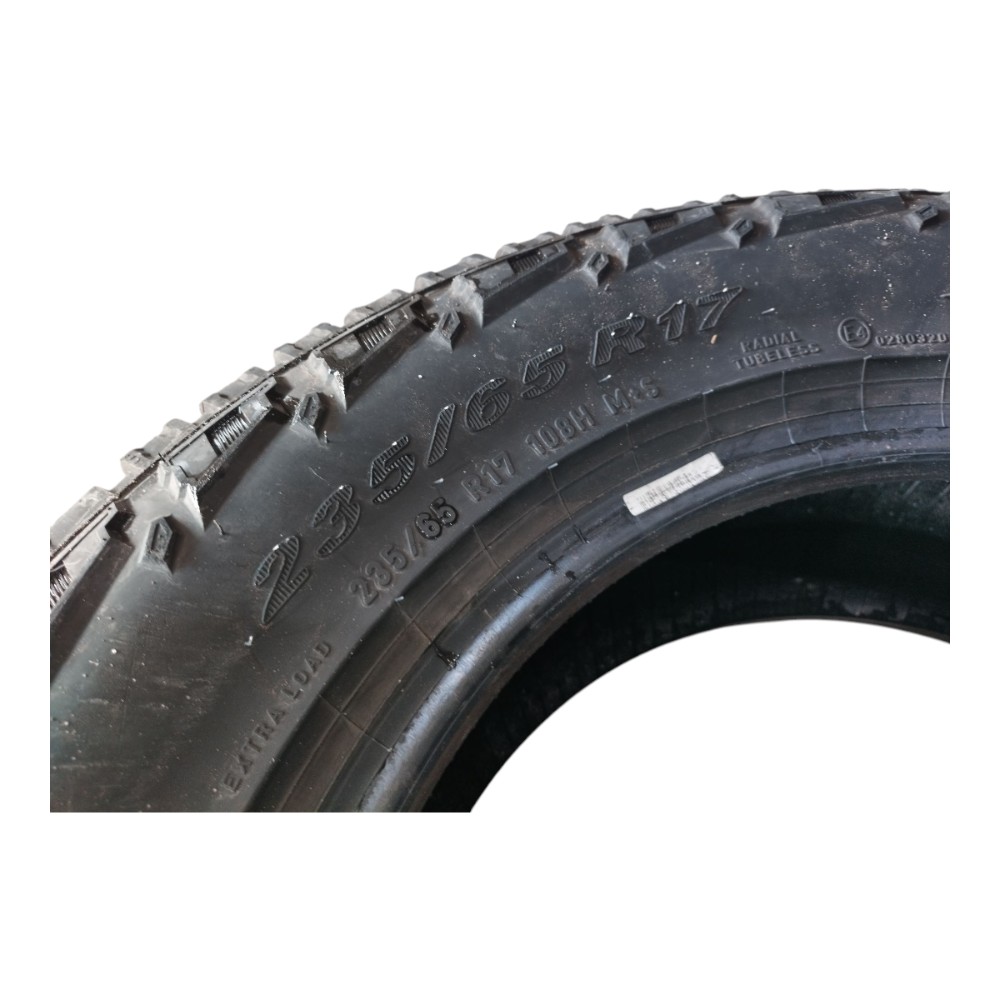 Pneu Scorpion Pirelli 235/65R17 Dot In9 d4309p V659 8