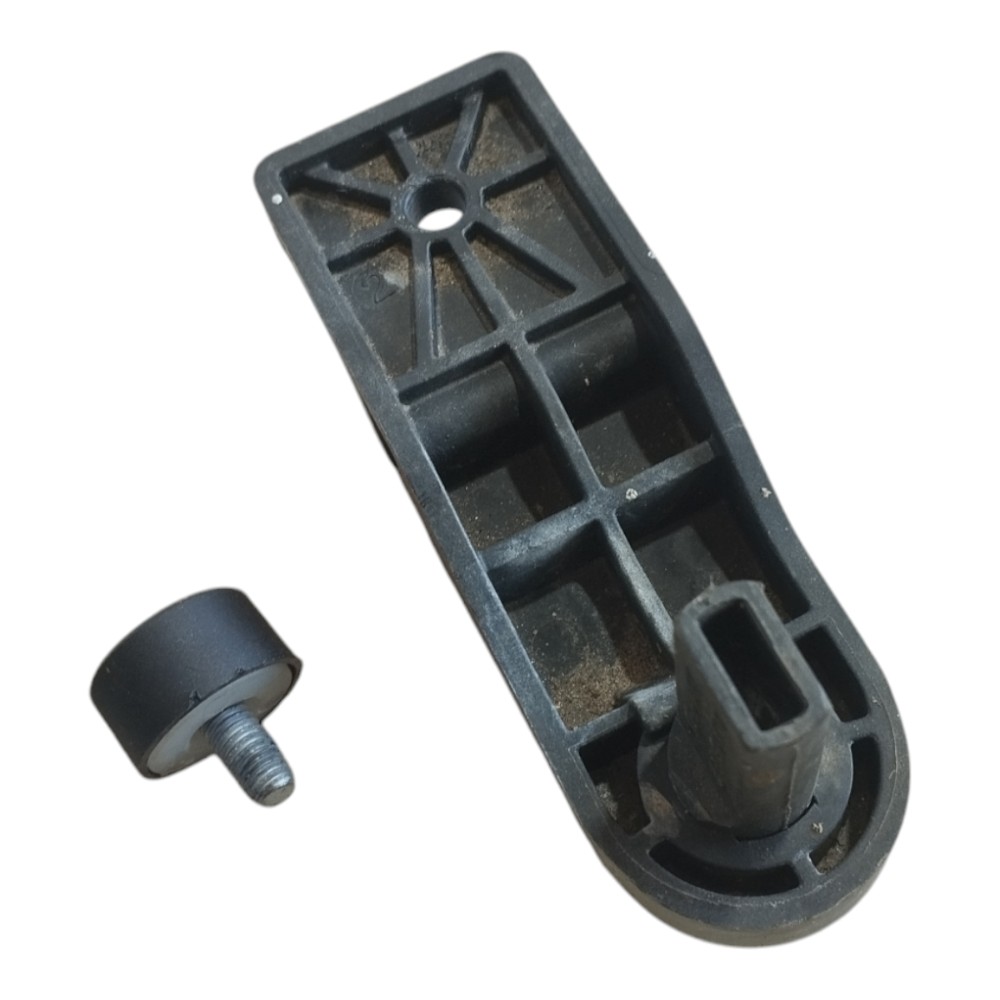 Suporte Radiador Esquerdo Land Rover Defender 2022 V645 3