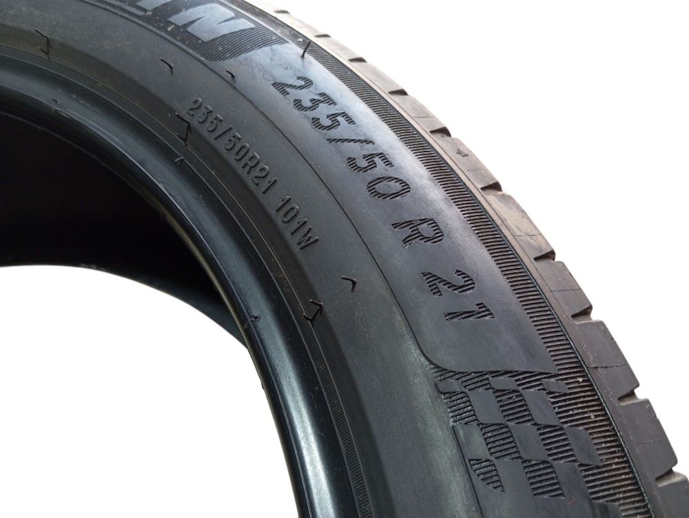 Pneu Aro 21 Michelin Pilot Sport 4 Suv 235/50 R21 2