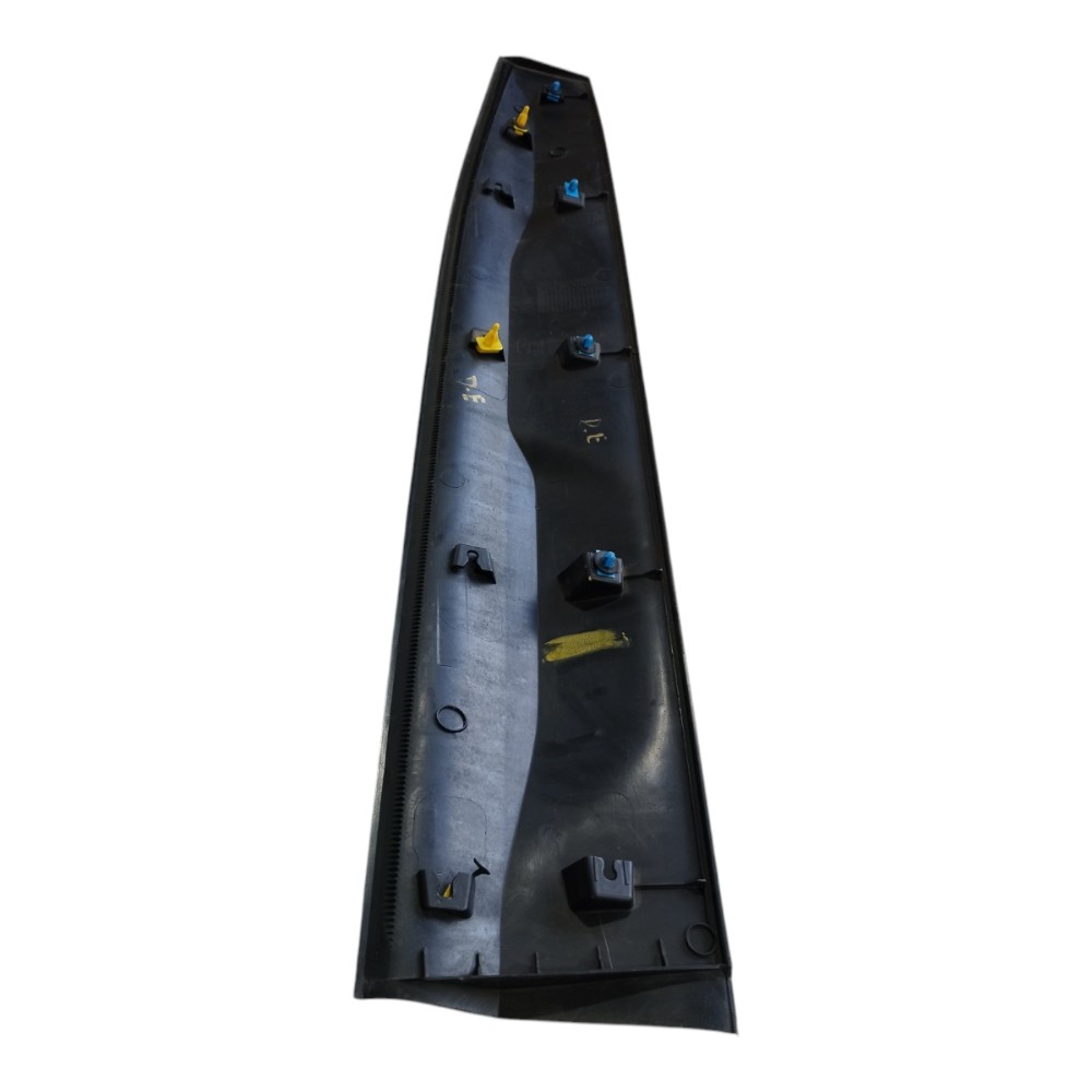Moldura Porta Dianteira Esquerda Gm Tracker 2020 2025 V627 3