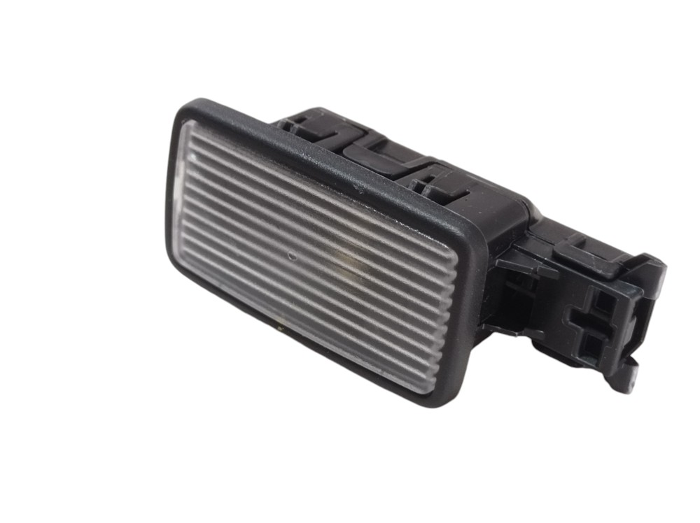 Luz Cortesia Porta Traseira Volvo Xc60 2020 V606