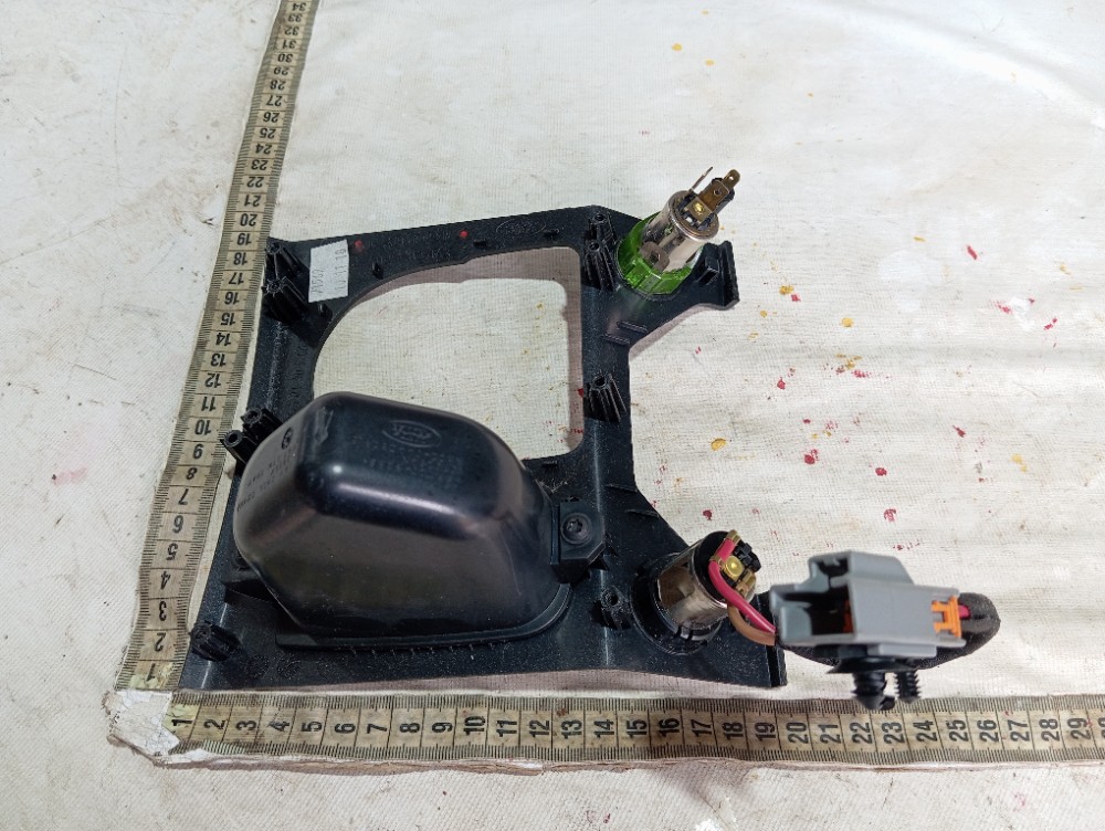 Moldura Console Discovery 4 2010 2012 V614 9