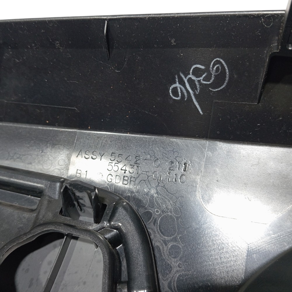 Moldura esquerda painel Toyota Etios 2018 9