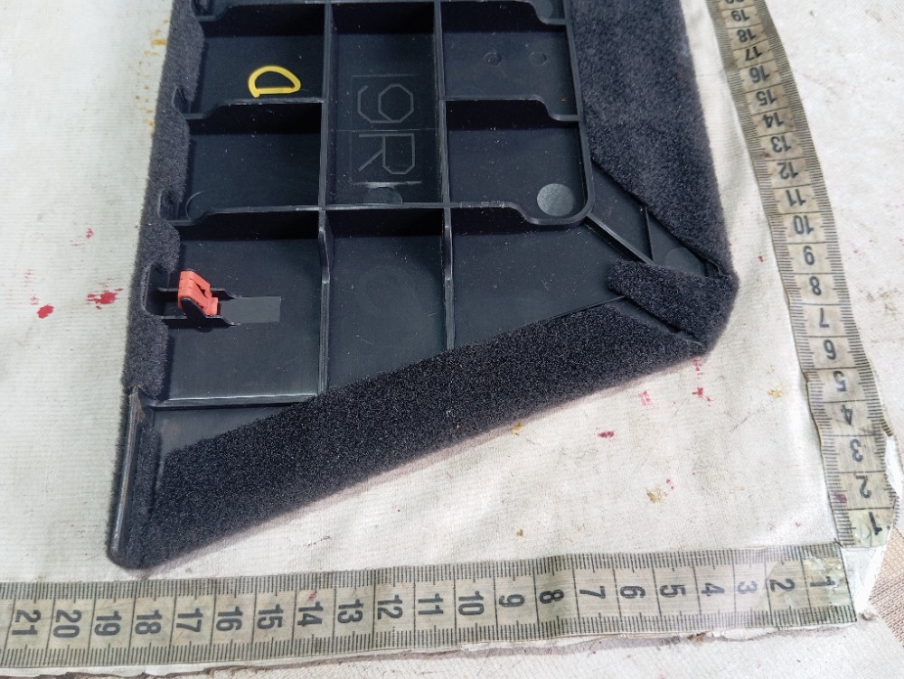 Acabamento Direito Porta Malas Lexus Rx500hf 2023 V619 9