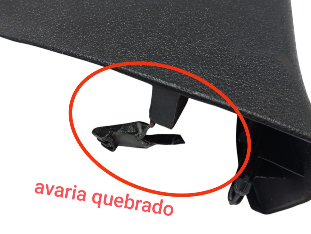 Acabamento Coluna Inferior Central Esquerda Vw Golf 2001 4