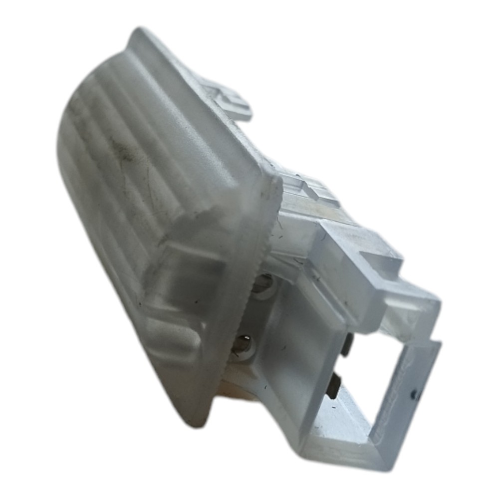 Luz Cortesia Porta Mala Mercedes B180 2010 V630 6