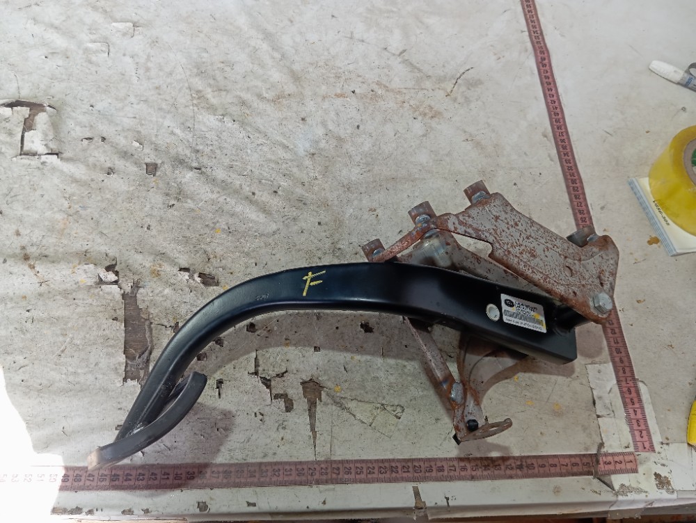 Pedal freio Land Rover Discovery 4 2009 a 2013 V656 8