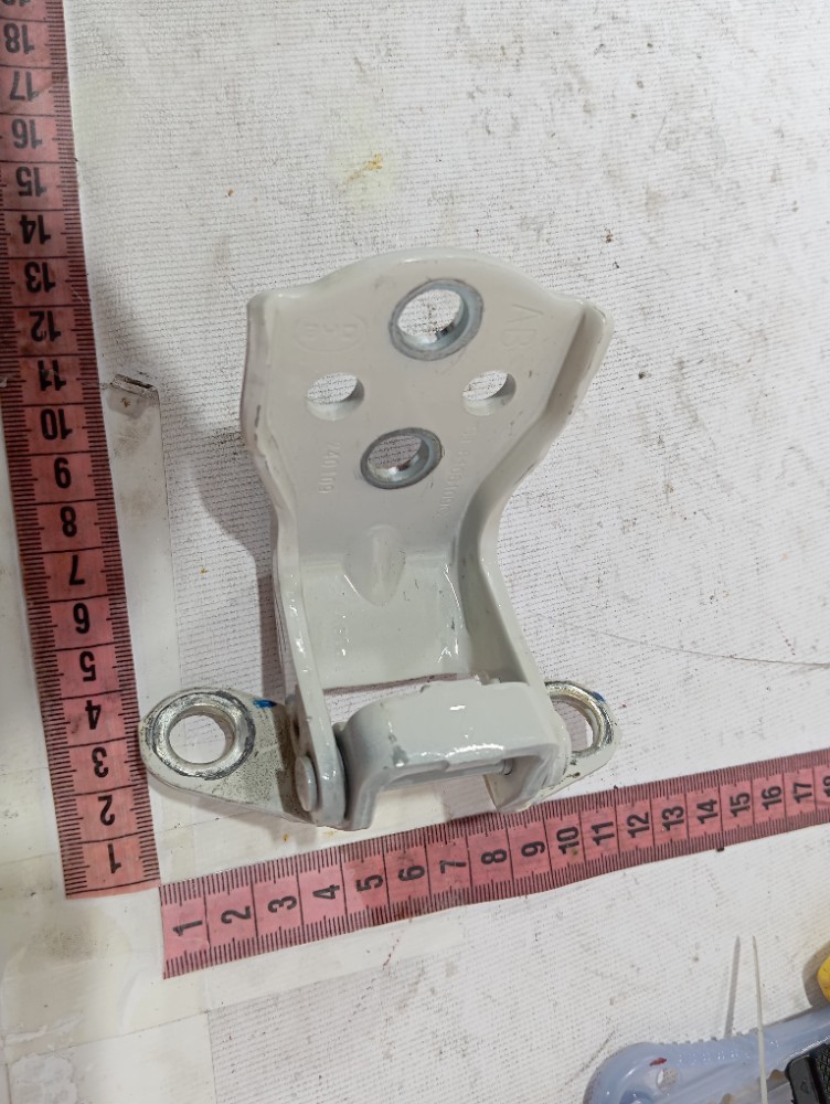 Dobradiça Porta Traseira Esque Byd Dolphin Mini 2024 25 V634 8