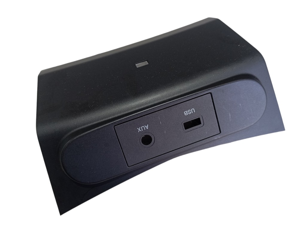 Entrada Usb Aux Ssangyong Xlv Dlx 2018 V612 4