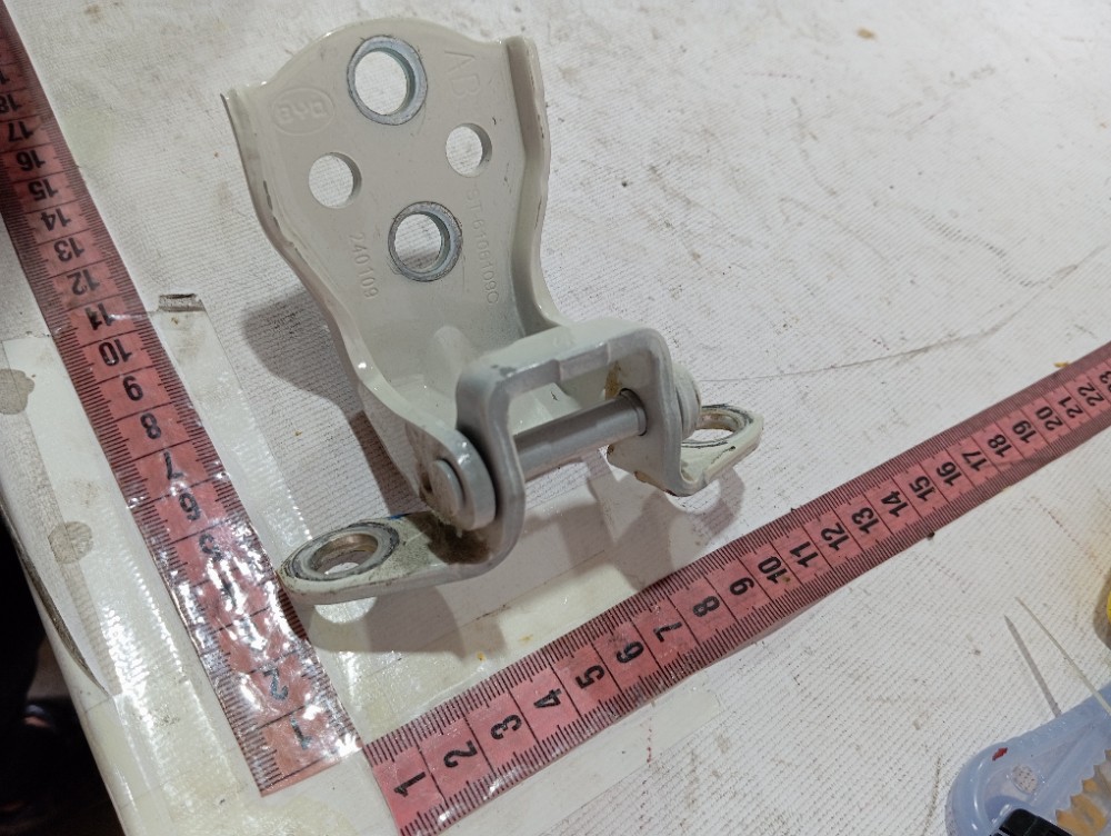 Dobradiça Porta Traseira Esque Byd Dolphin Mini 2024 25 V634 7