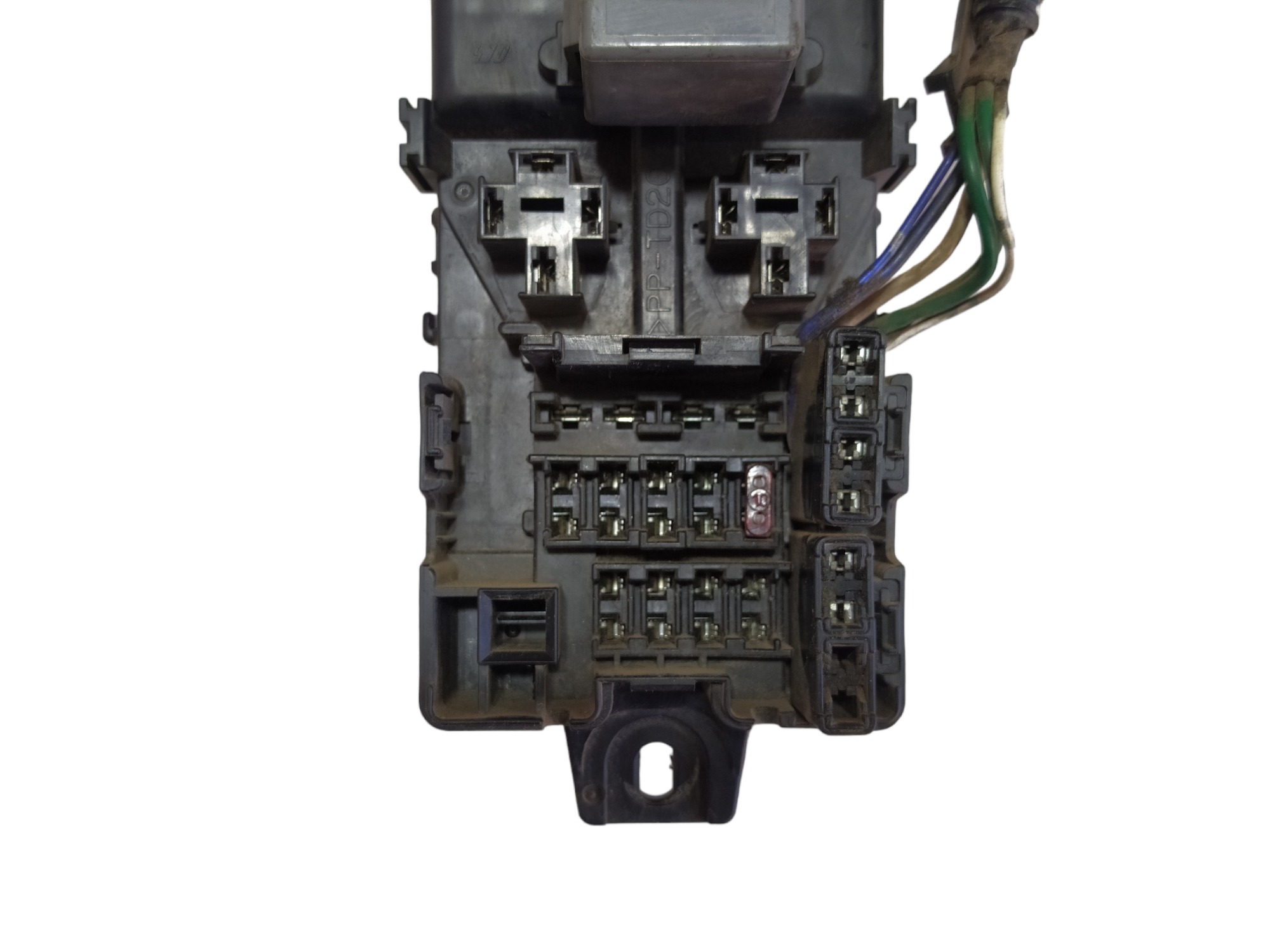 Módulo Caixa De Fusiveis Mitsubishi L200 2004 V588 4