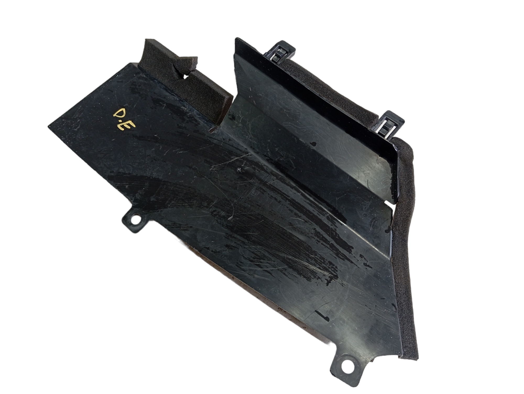 Defletor Esquerdo Radiador Nissan Leaf 2022 V589 4